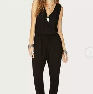 Nwt Forever 21 Black Jumpsuit Romper V Neck small